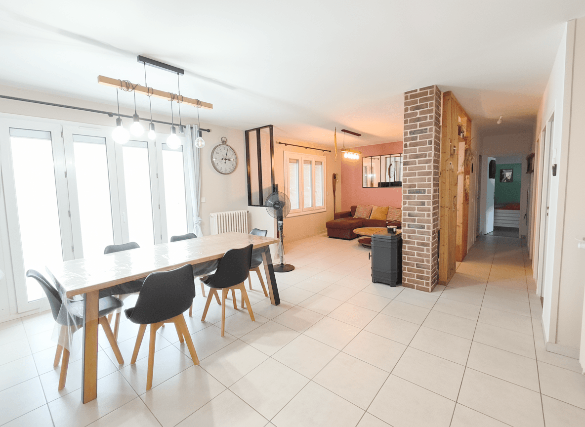 MAISON RENOVEE 4 CHAMBRES ET DOUBLE GARAGE – photo 1