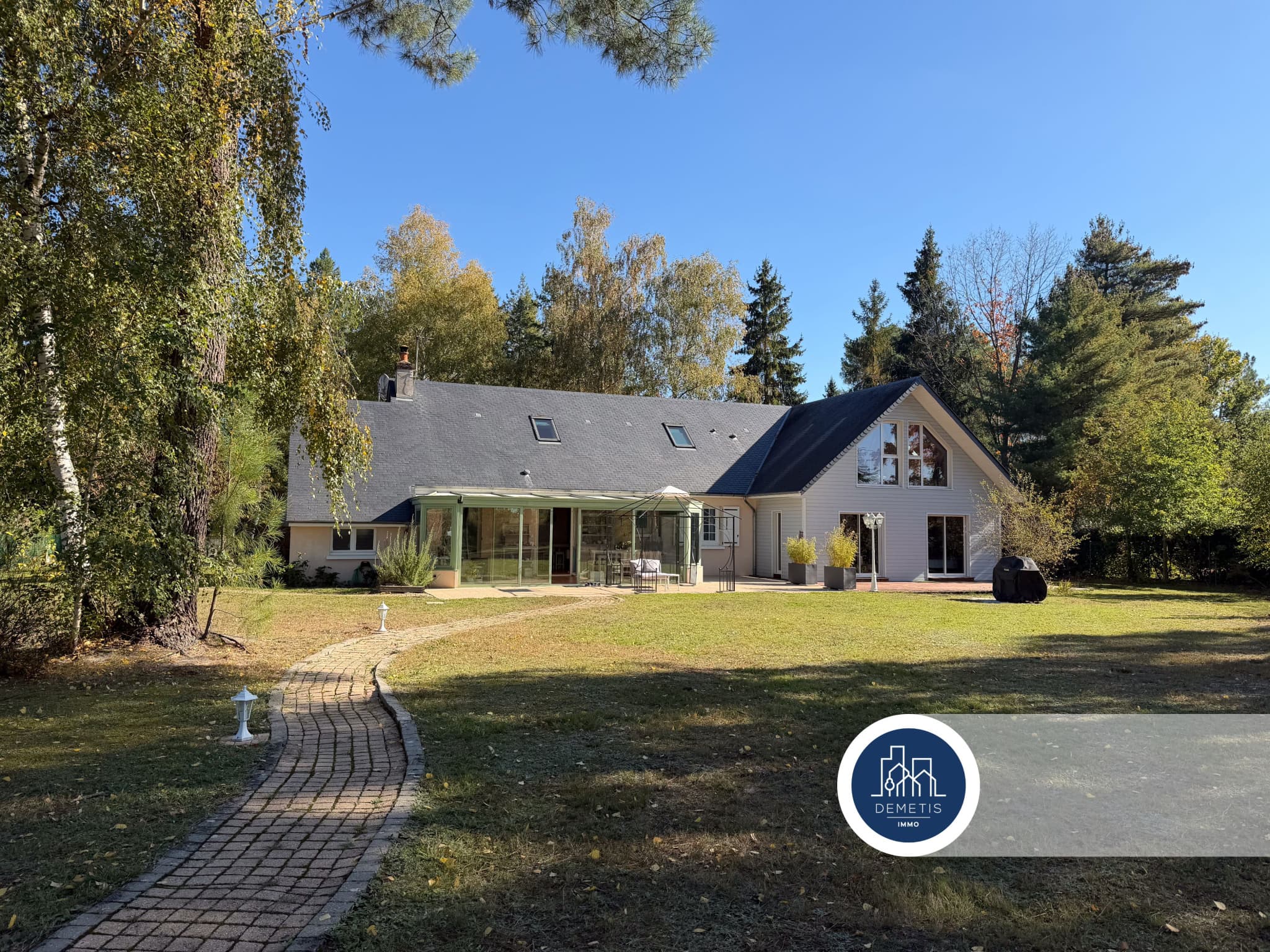 MAISON DE CHARME DANS LE DOMAINE DE CHARMEUSE – photo 1