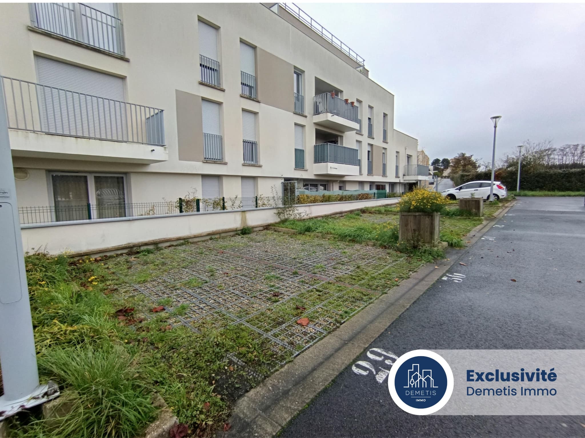 3 Places de parking – photo 1