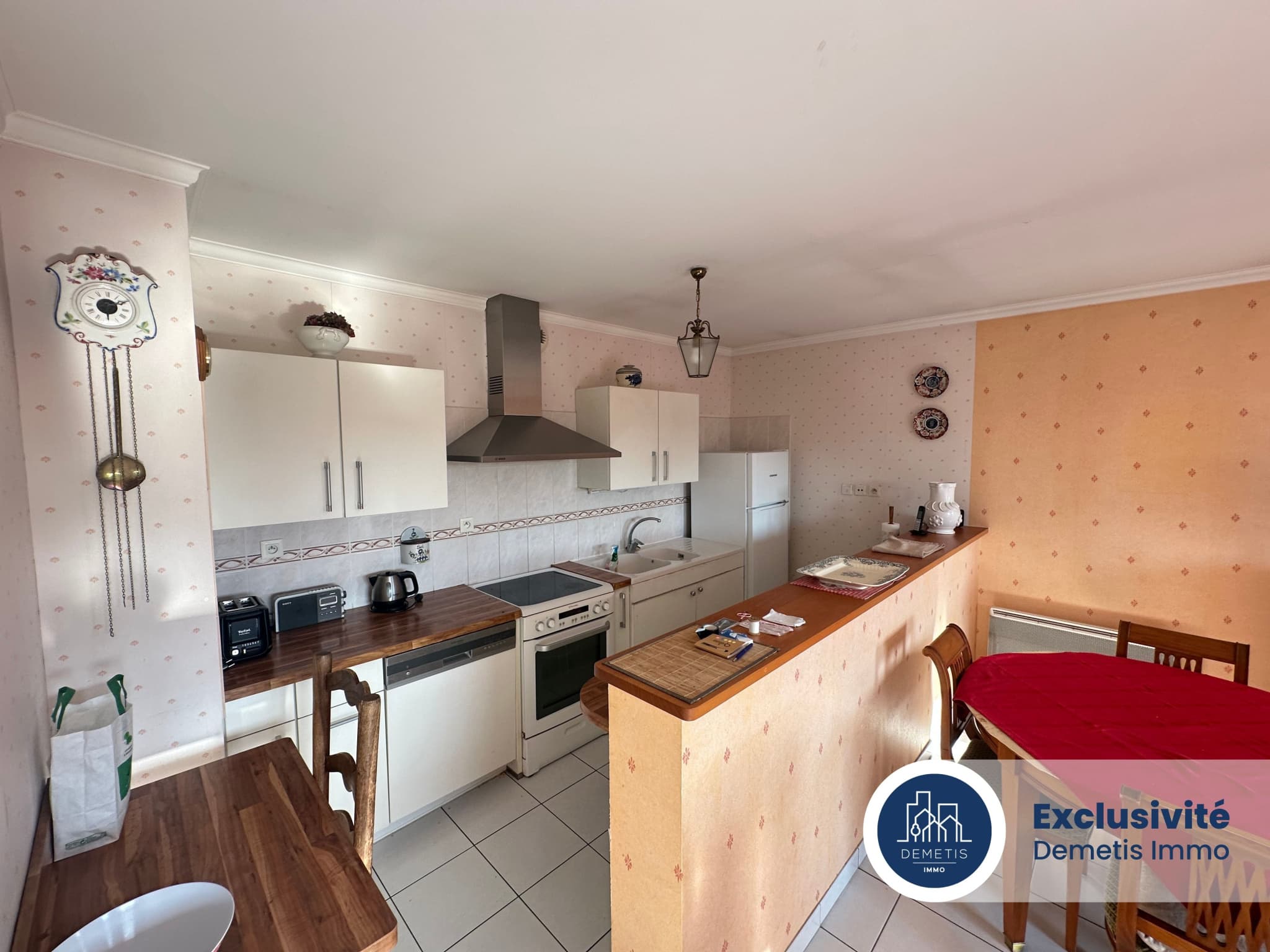 F4 AVEC PARKING DANS RESIDENCE RECENTE – photo 1
