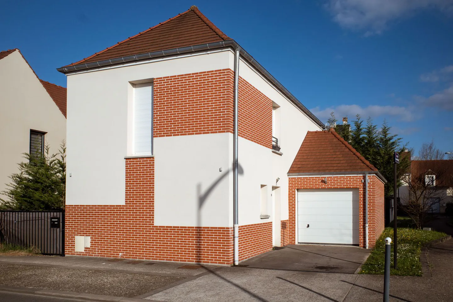 Maison avec garage à Compiègne, illustration des caractéristiques à comparer pour une estimation